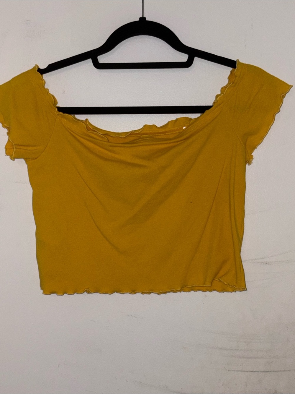 Divided Yellow Off-Shoulder Lettuce-Edge Crop Top